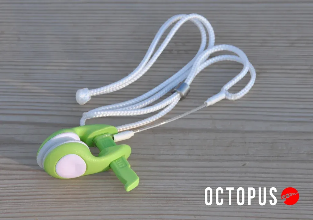 NOSECLIP-VERT-aveclogo_a39d2acc-5a91-43a1-92d0-64c5c860c05e_1024x1024.webp